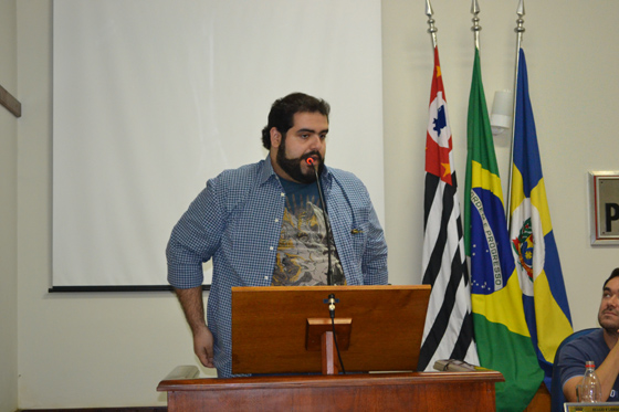Augusto Carminatti na Tribuna Popular